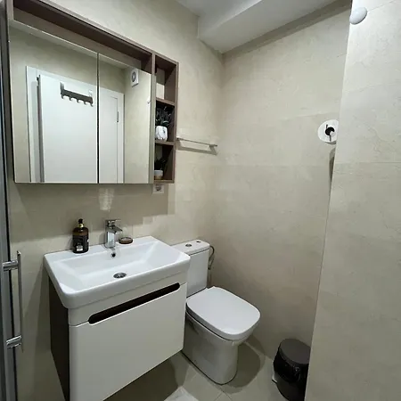 Lux 8, Center, Free Parking Ni