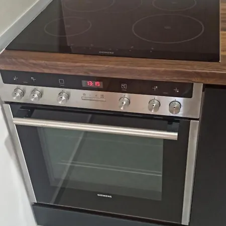 Lux 8, Center, Free Parking Ni