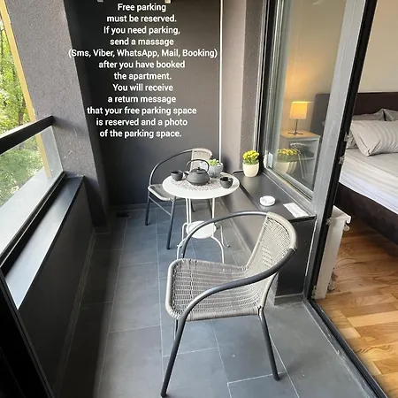 Lux 8, Center, Free Parking *